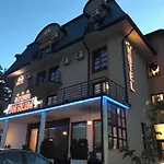 Dva Goluba 3*