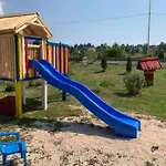Dva Goluba Hotel