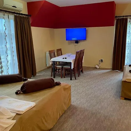 Dva Goluba Hotel
