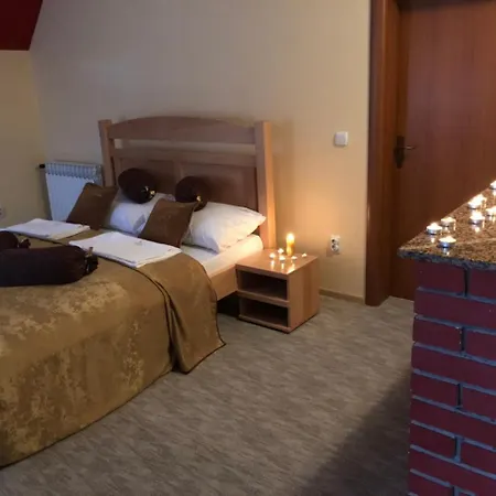 Hotel Dva Goluba 3*
